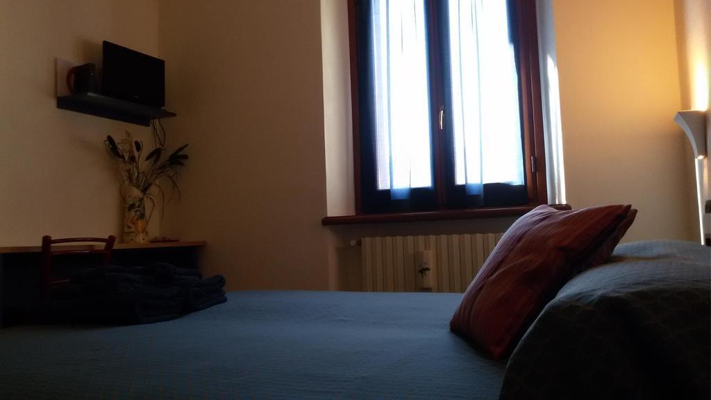 Villa Il Grappolo In Langa Monastero Bormida Habitación foto