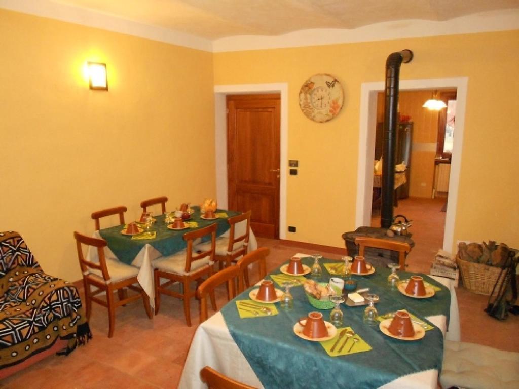 Villa Il Grappolo In Langa Monastero Bormida Exterior foto